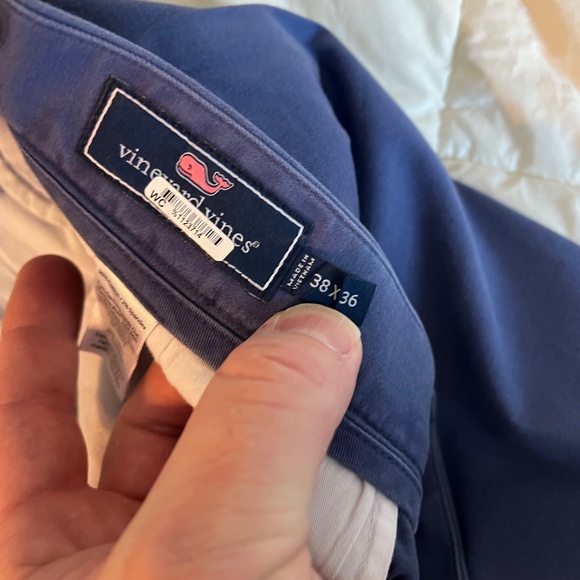 Vinyard Vines. 2 pairs - Picture 5 of 7